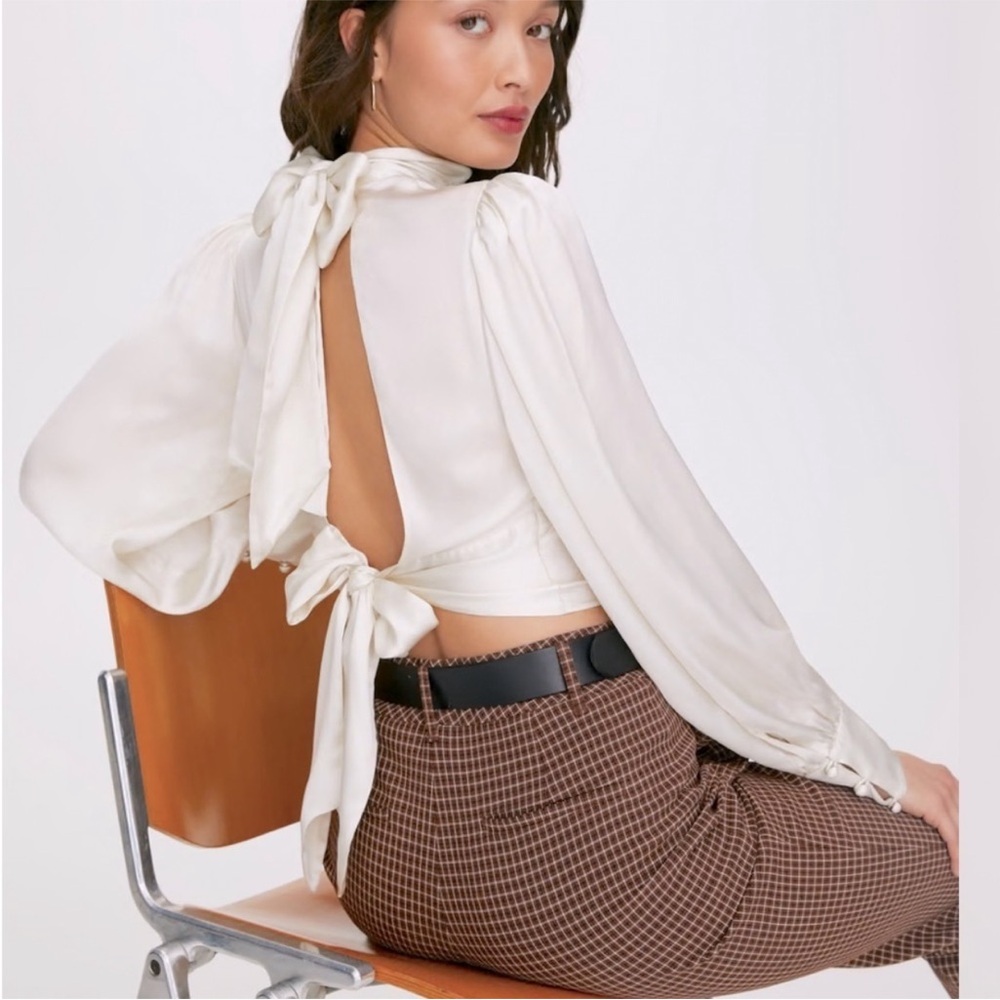 Aritzia Elegant White/Cream Open-Back Blouse